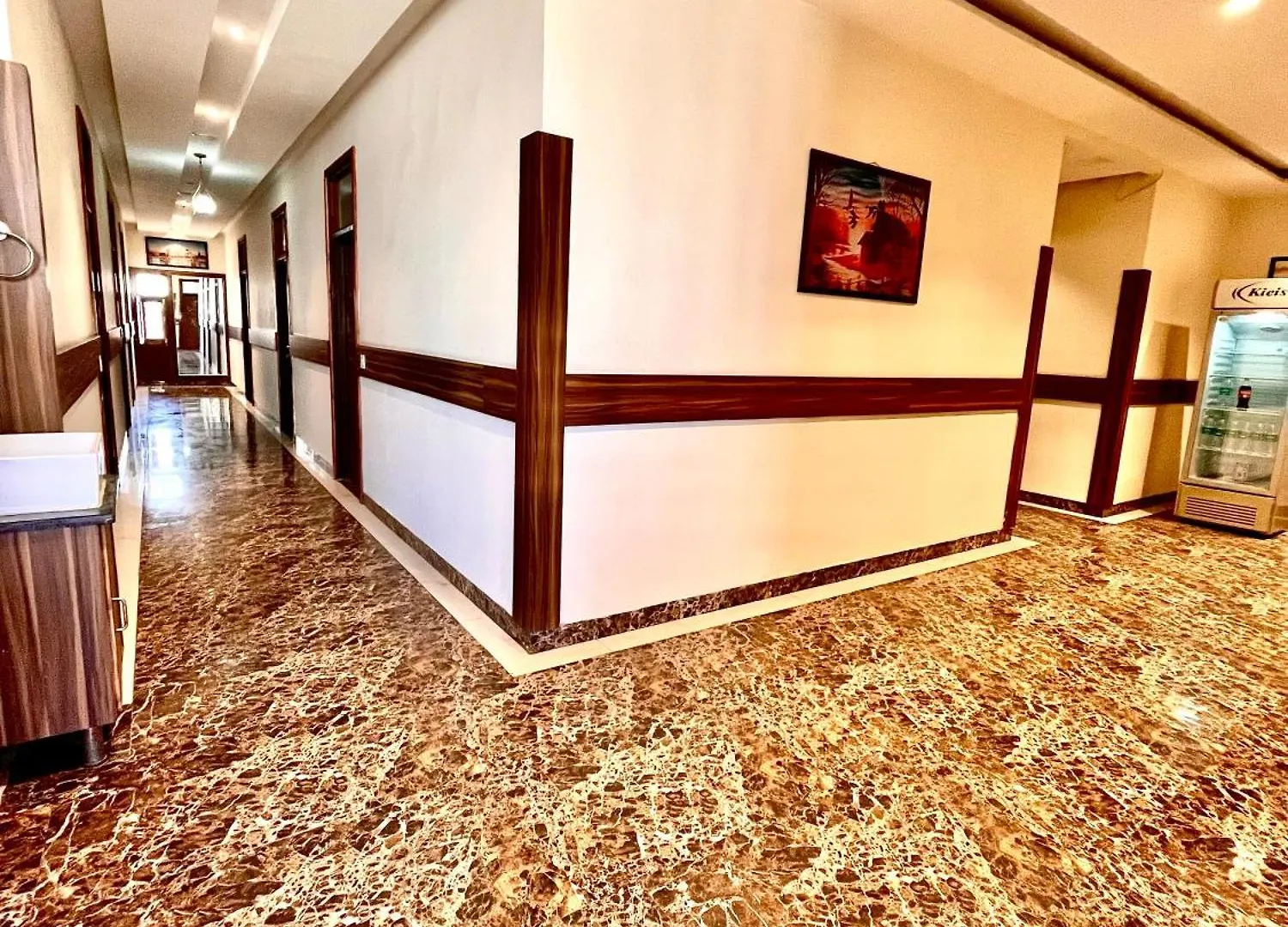 ****  Hotel Woodcrest Zirakpur Chandigarh- Best Family Hotel - Luxurious Rooms - Unit Of Sidham Group India